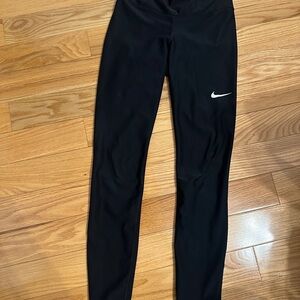 Nike Black Performance Leggings Sleek Design